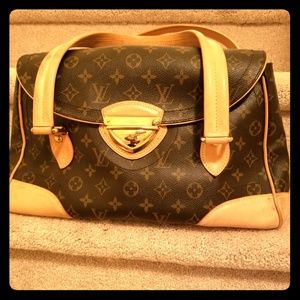 Authentic Louis Vuitton sachel.